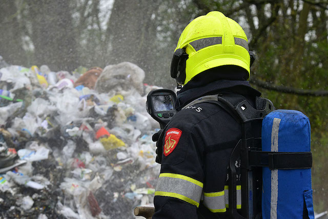 2022/102/20220404-11u53 GB 011 Buitenbrand Rijstvogelstraat.jpg